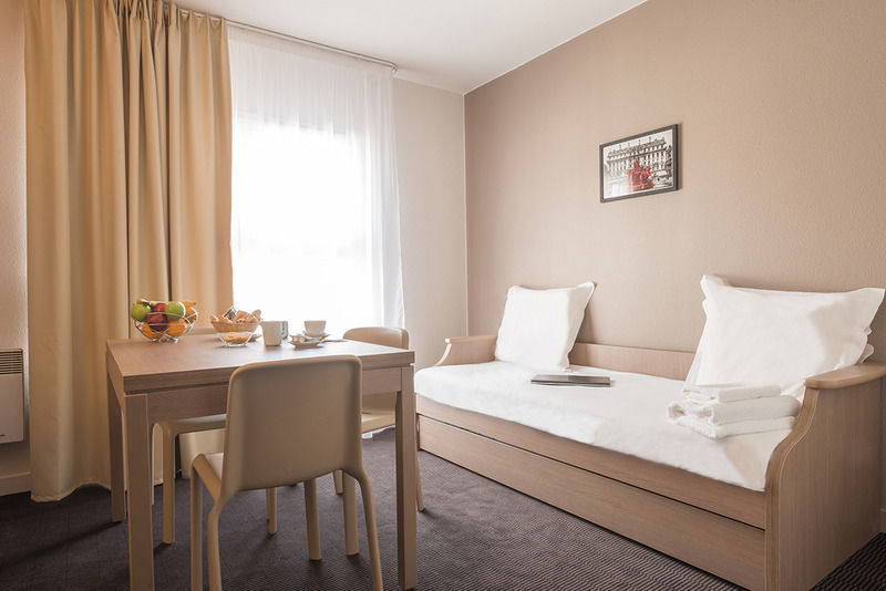 Zenitude Hotel-Residences Magny-Les-Hameaux Kültér fotó