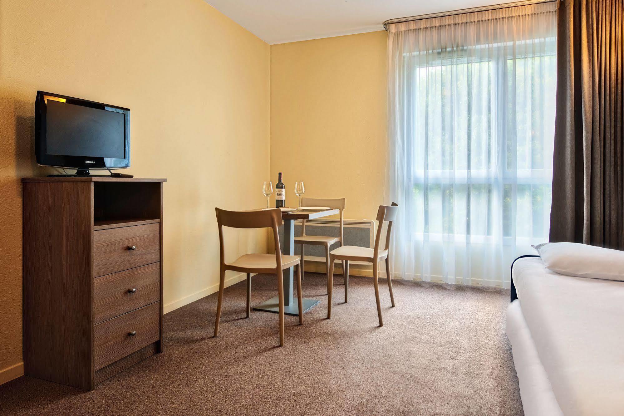 Zenitude Hotel-Residences Magny-Les-Hameaux Kültér fotó